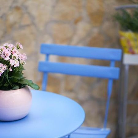Blue Courtyard Not Valid Apartment Bari Exterior photo